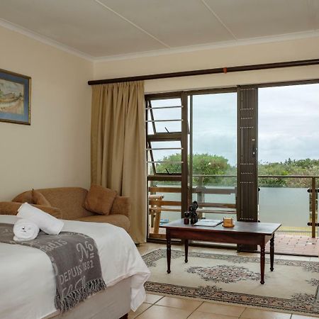 Crowned Crane Hotel Gonubie Ngoại thất bức ảnh